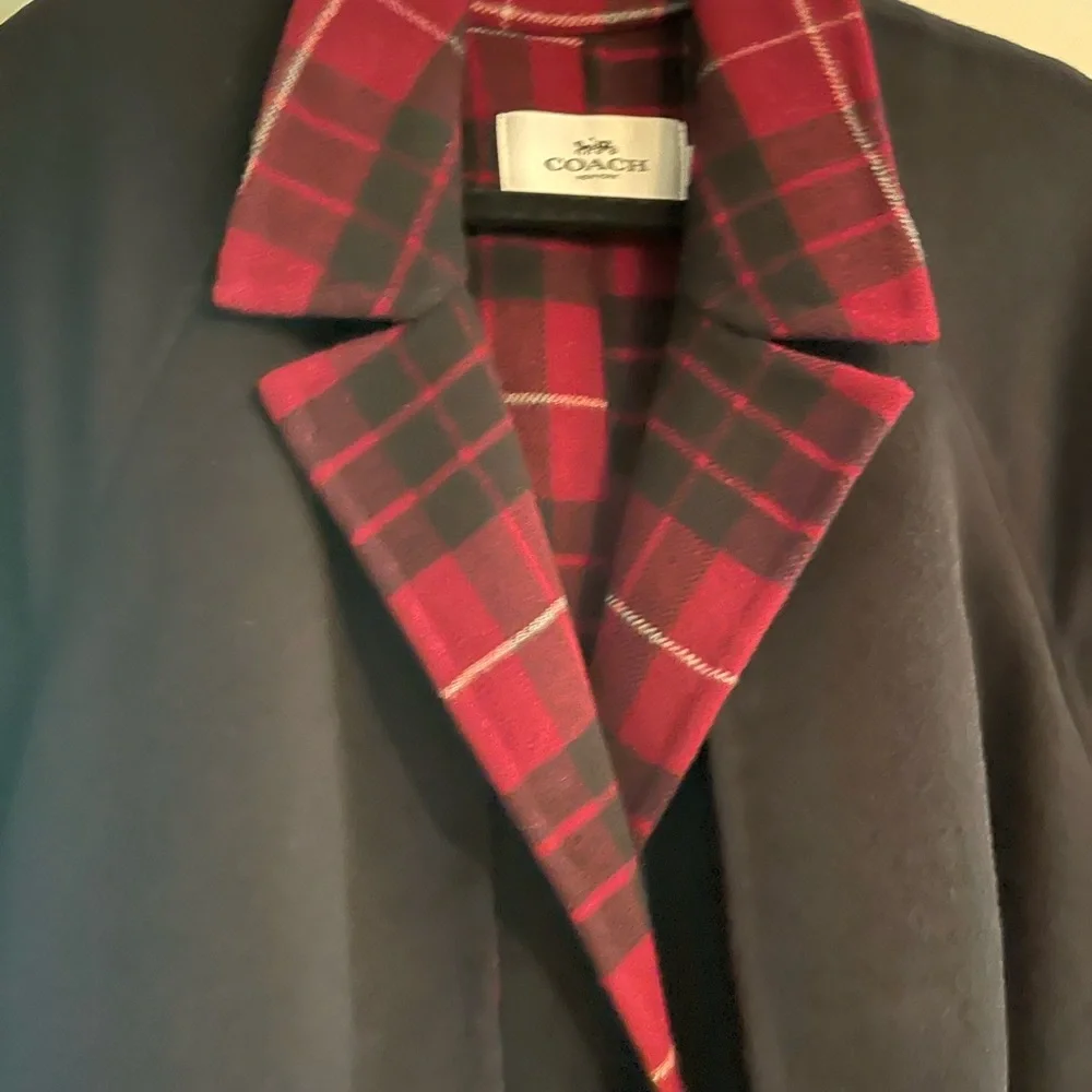 Women’s Coach Relaxed fit large Never Worn Wool Belted Trench Red Plaid Trim - Picture 5 of 11